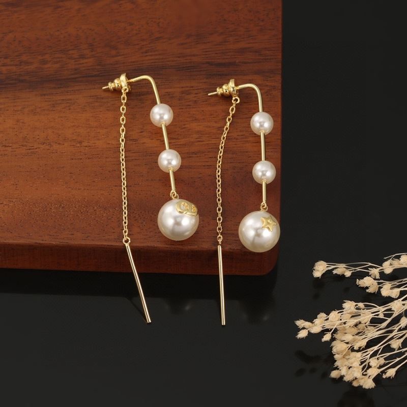 chr1st1an D10r earrings